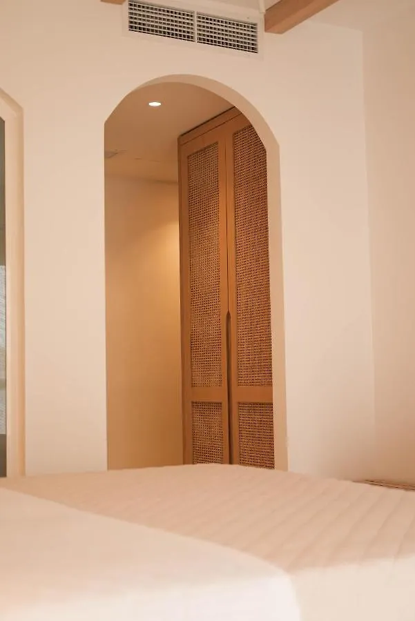 Dimitri Hotel Himare