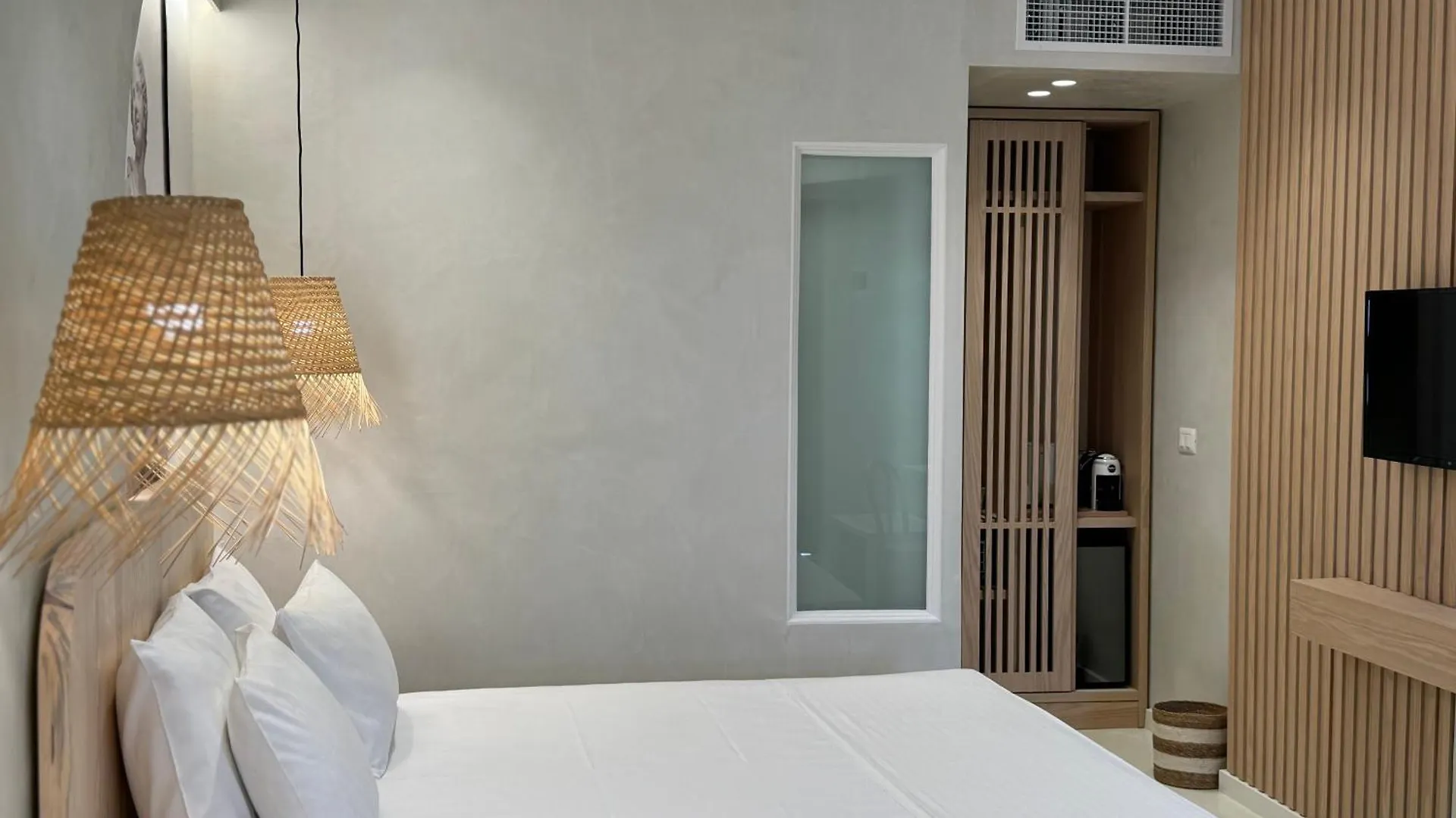 **  Dimitri Hotel Himare Albania