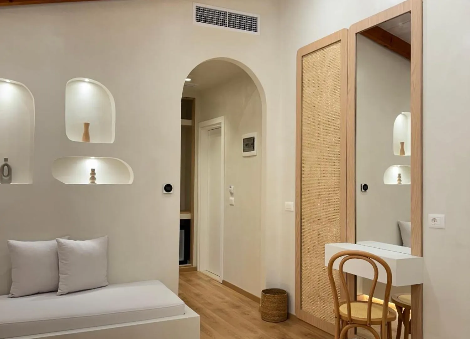Dimitri Hotel Himare