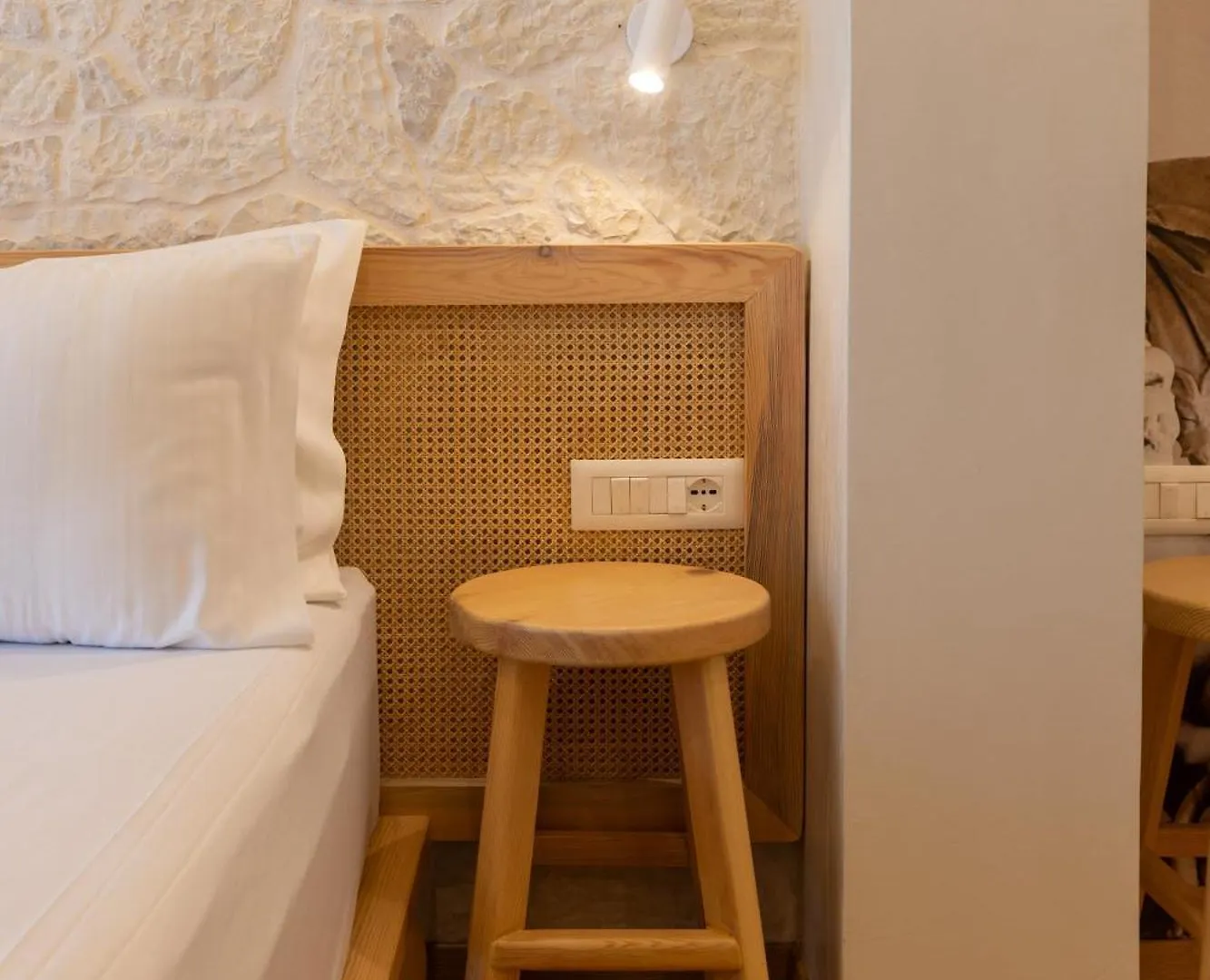 Dimitri Hotel Himare