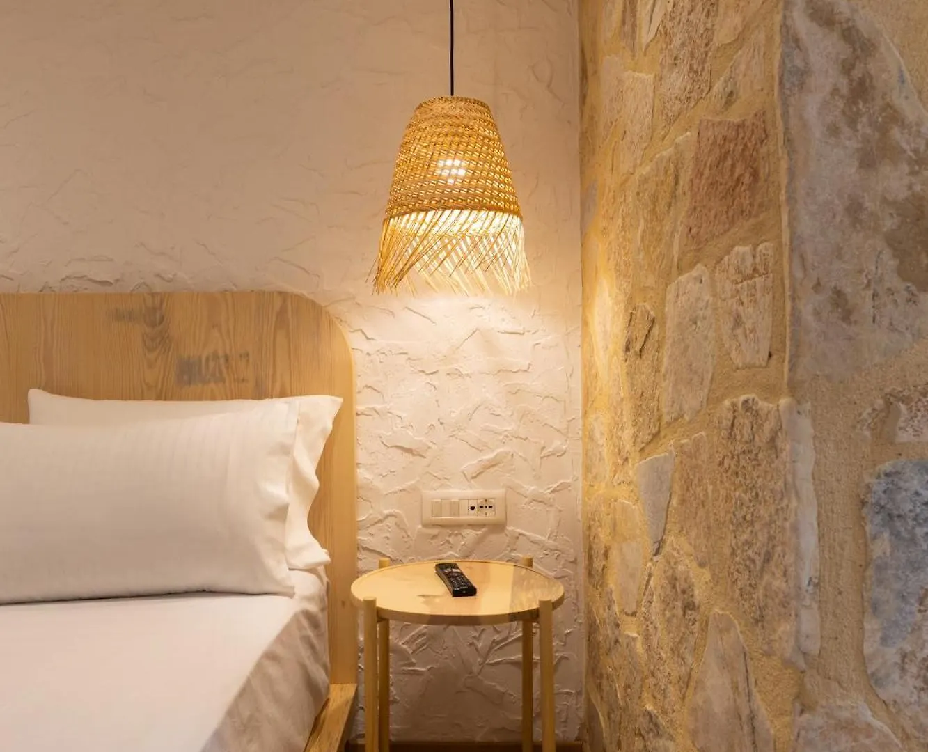 Dimitri Hotel Himare