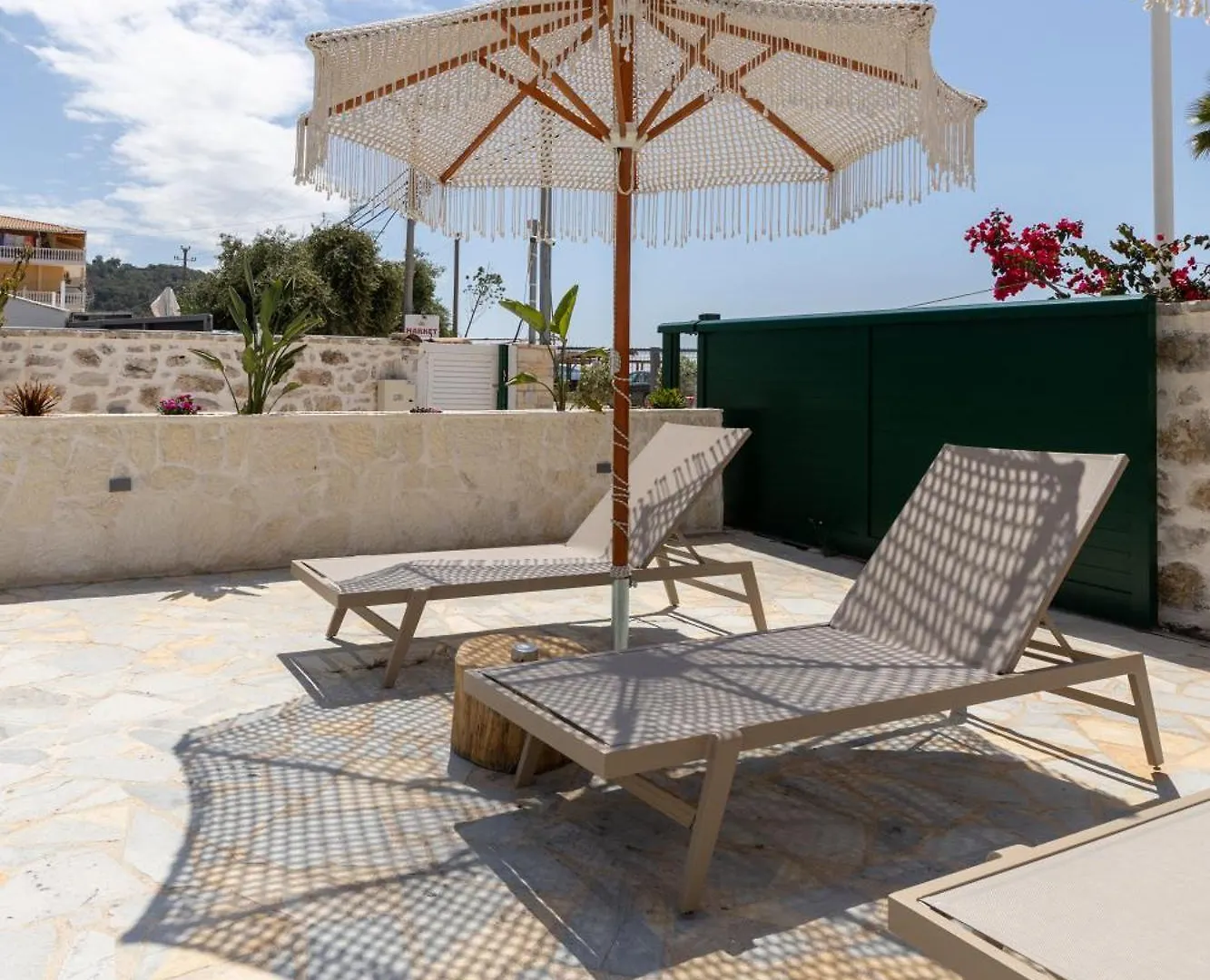Dimitri Hotel Himare Albania