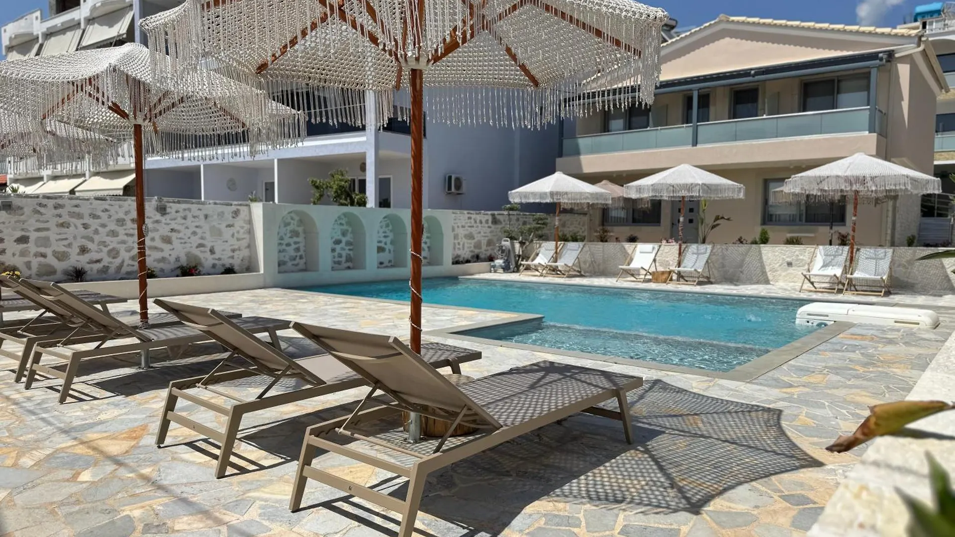 Dimitri Hotel Himare Albanië