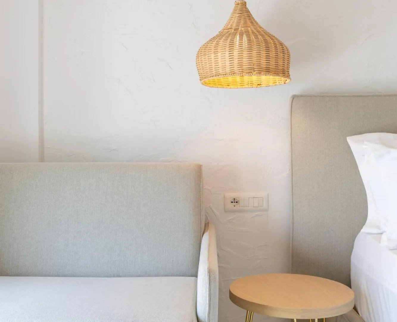 Dimitri Hotel Himare 2*,  Albanië