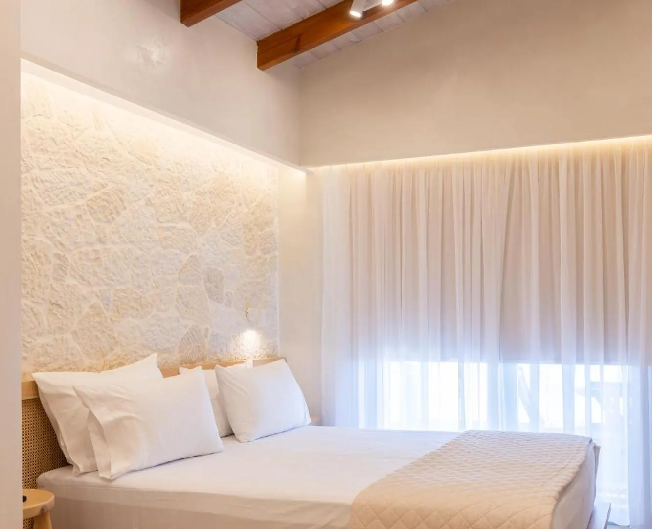 Dimitri Hotel Himarë Albanie