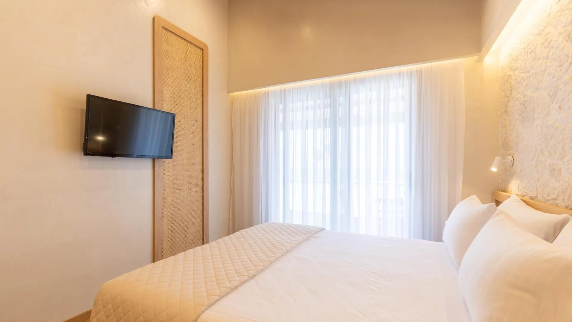 Dimitri Hotel Himarë