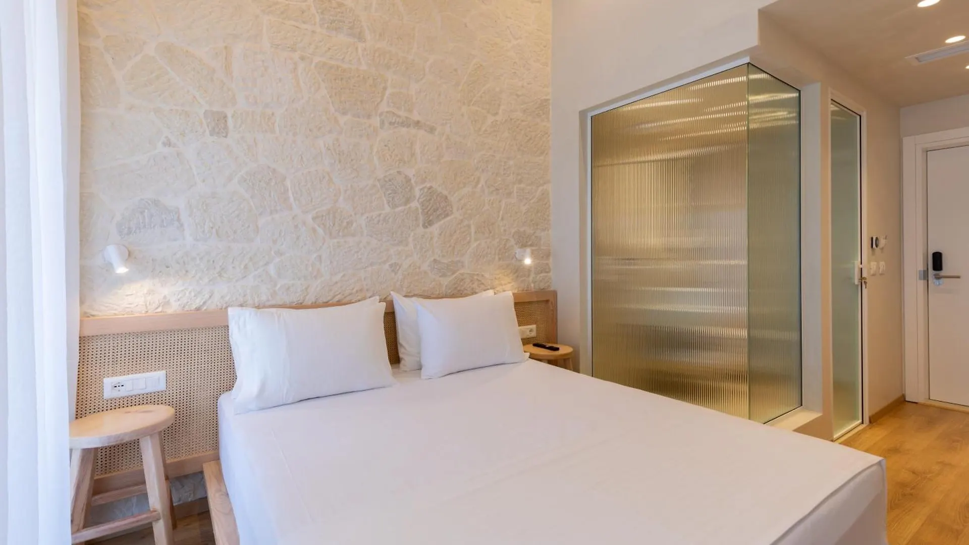 Dimitri Hotel Himarë